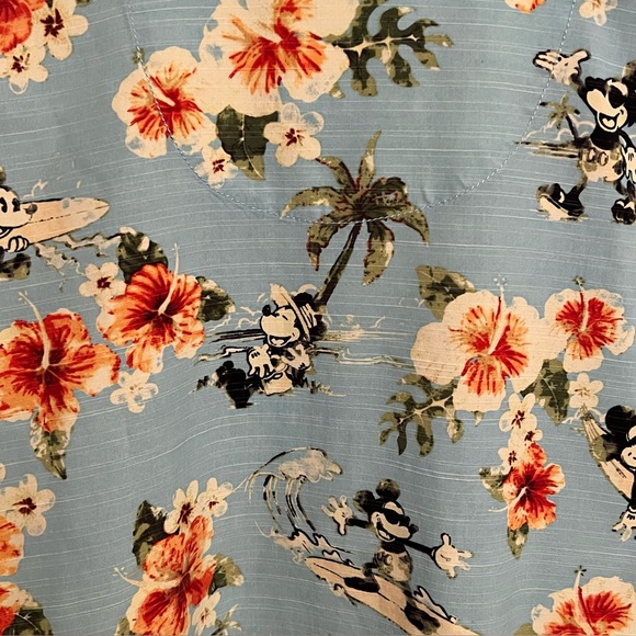 Disney Parks x Tommy Bahama Mickey Mouse Hawaiian Shirt NWT XL Silk - Picture 3 of 7